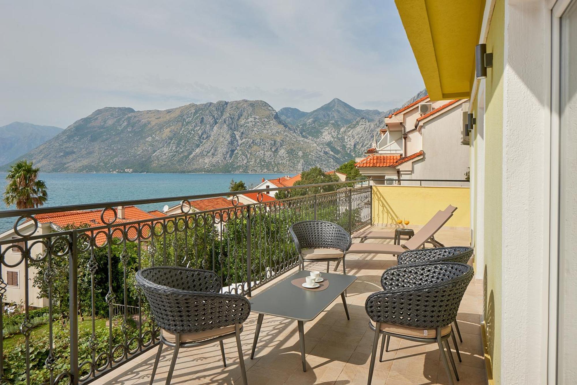 2Montenegro Mimoza Apartments Dobrota Exterior foto